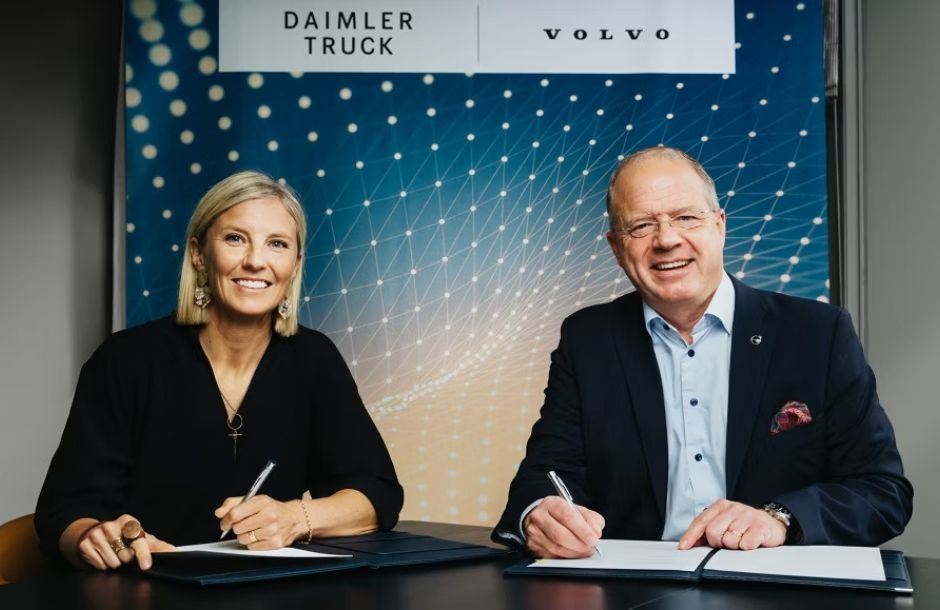 Νέα εταιρεία από Volvo και Daimler Truck για ψηφιακή μετάβαση βαρέων οχημάτων