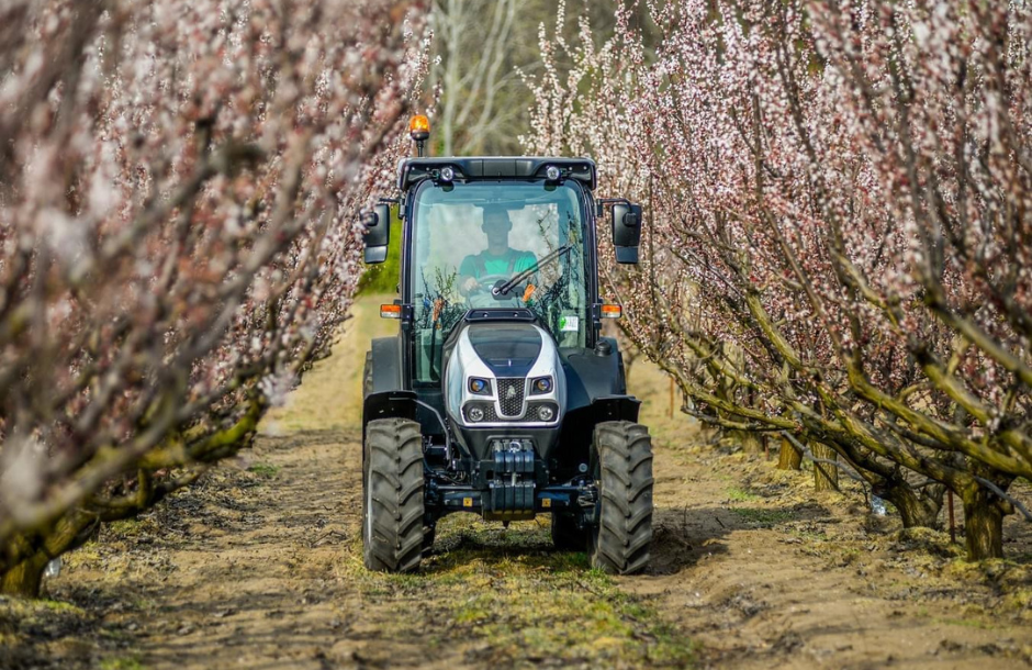 Σε έκδοση PRO τα Spire της Lamborghini, απαντούν σε ανάγκες δενδροπαραγωγών