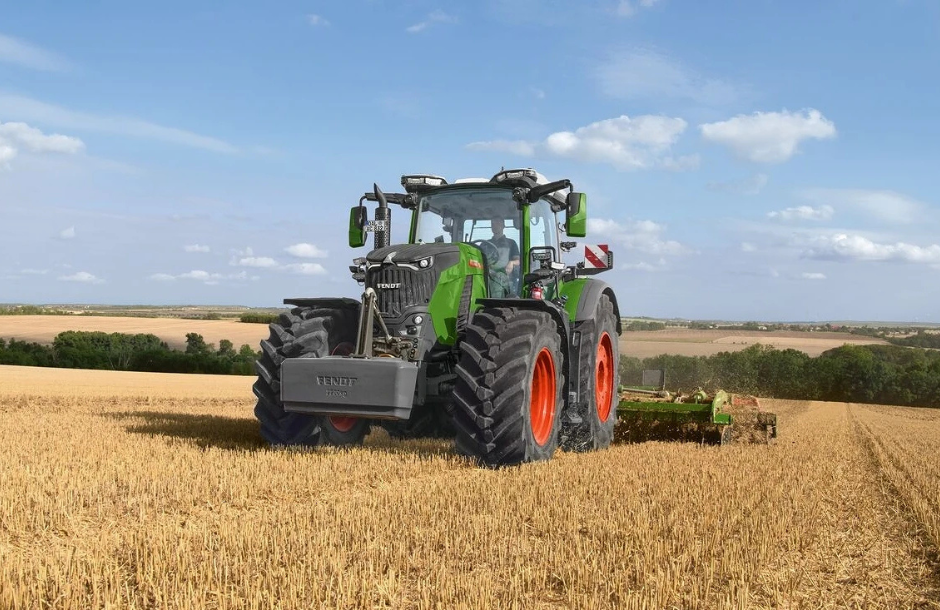 Άνετα και αποτελεσματικά σε όλες τις συνθήκες τα νέα τρακτέρ Fendt 800 Vario